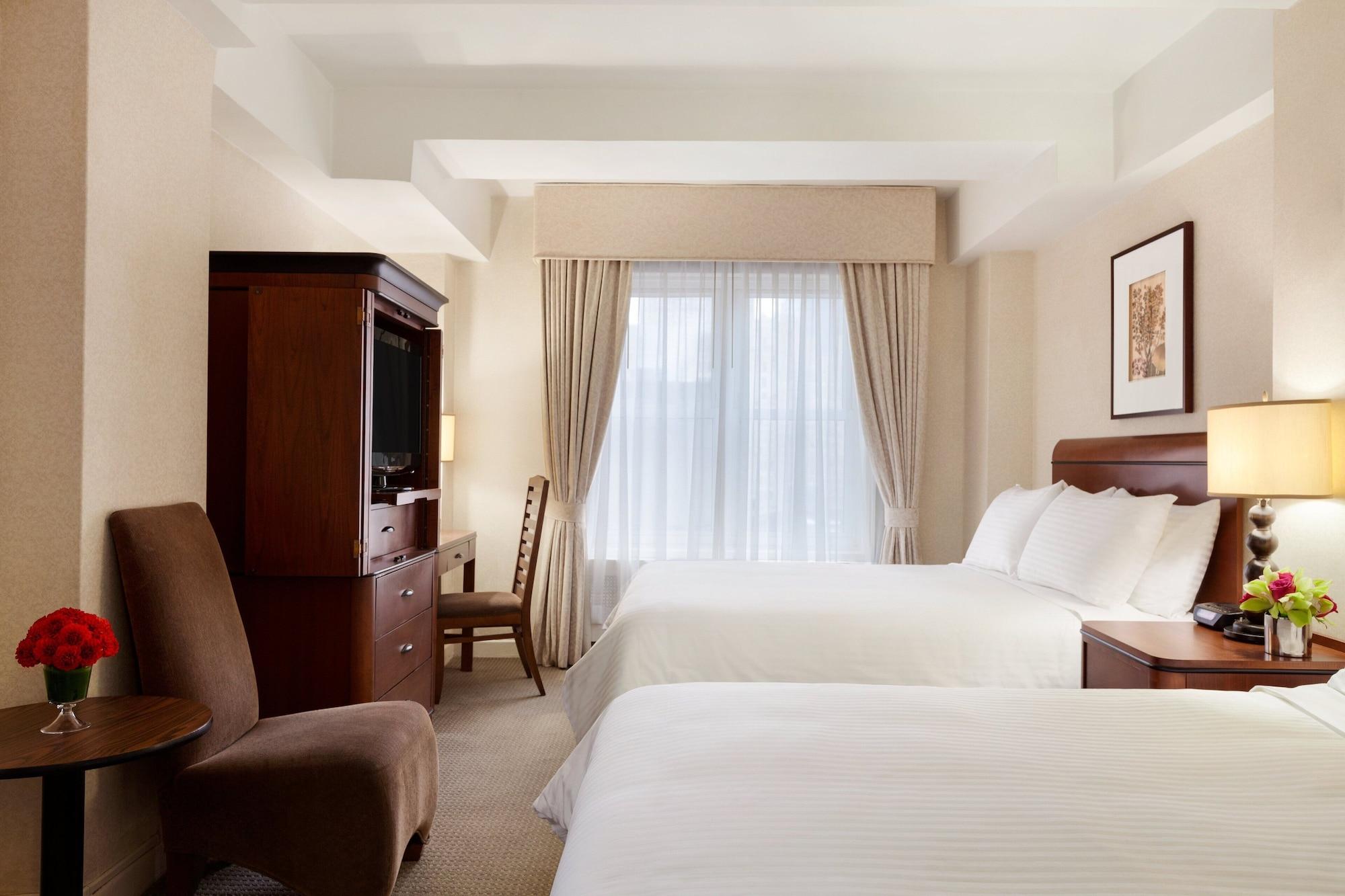 Hotel Edison Times Square Нью-Йорк Екстер'єр фото A room at the Four Seasons Hotel in Toronto