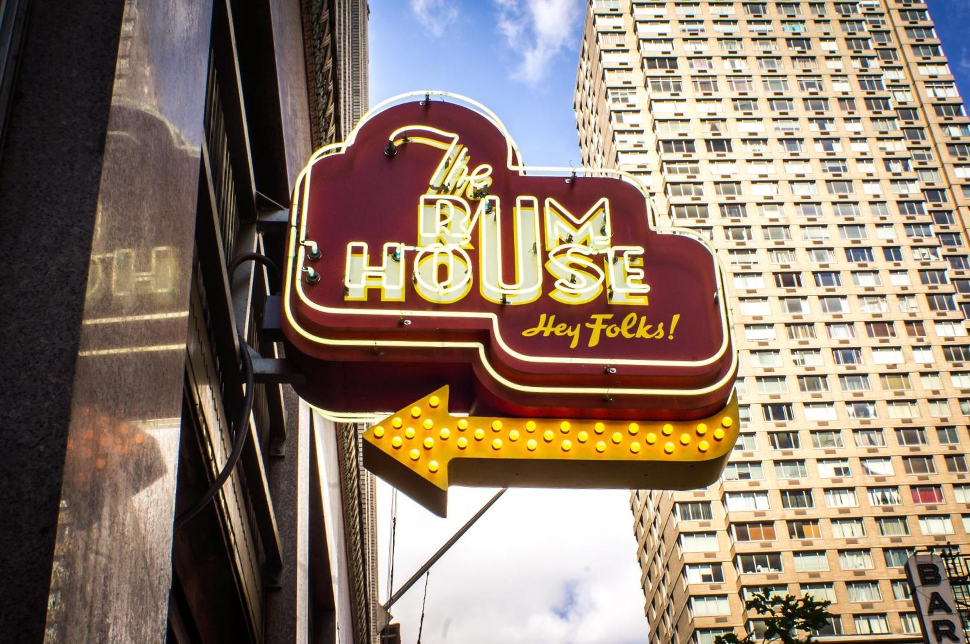 Hotel Edison Times Square Нью-Йорк Екстер'єр фото The BUM House