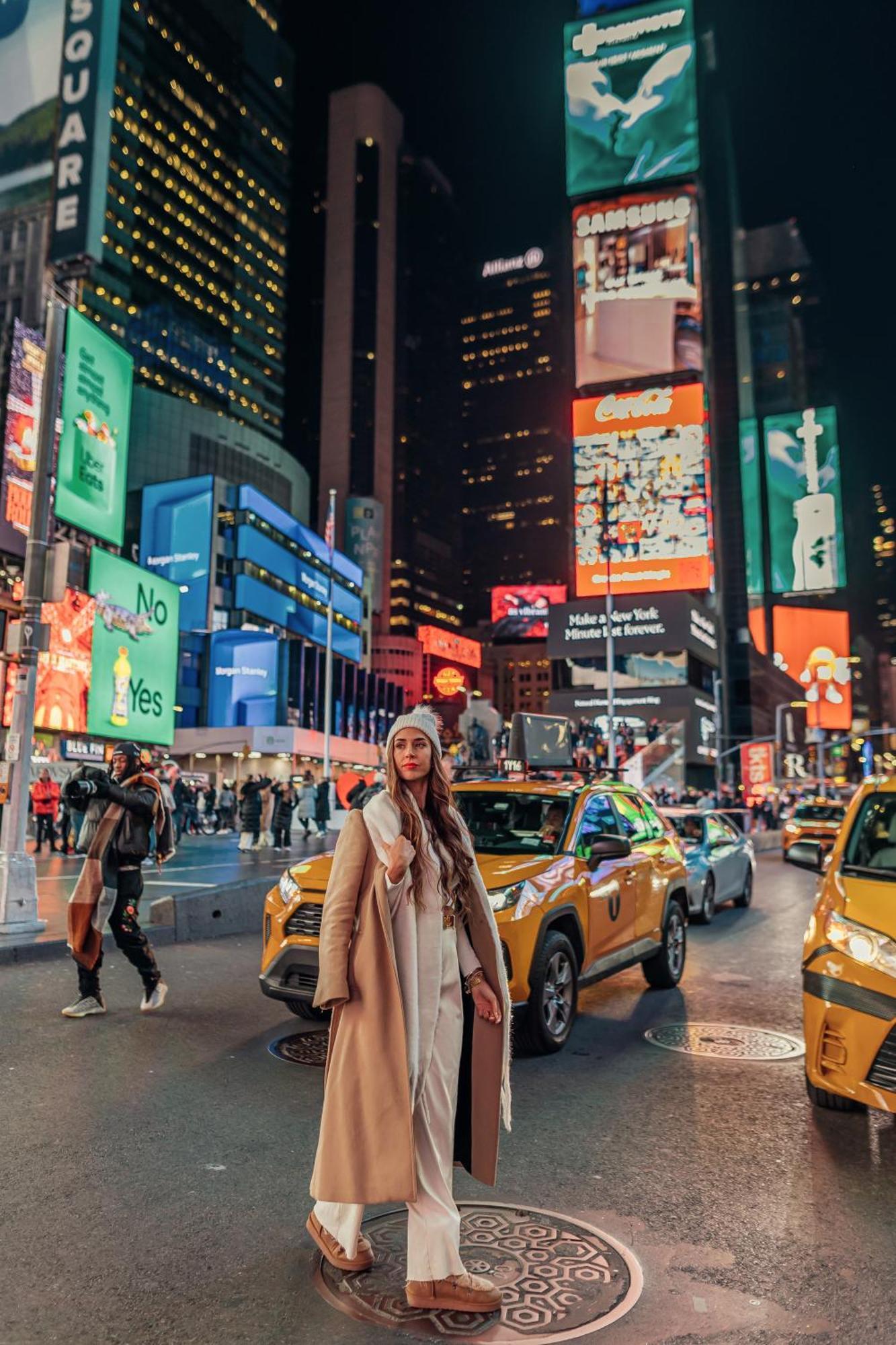 Hotel Edison Times Square Нью-Йорк Екстер'єр фото "Make New York Minute at Forever"